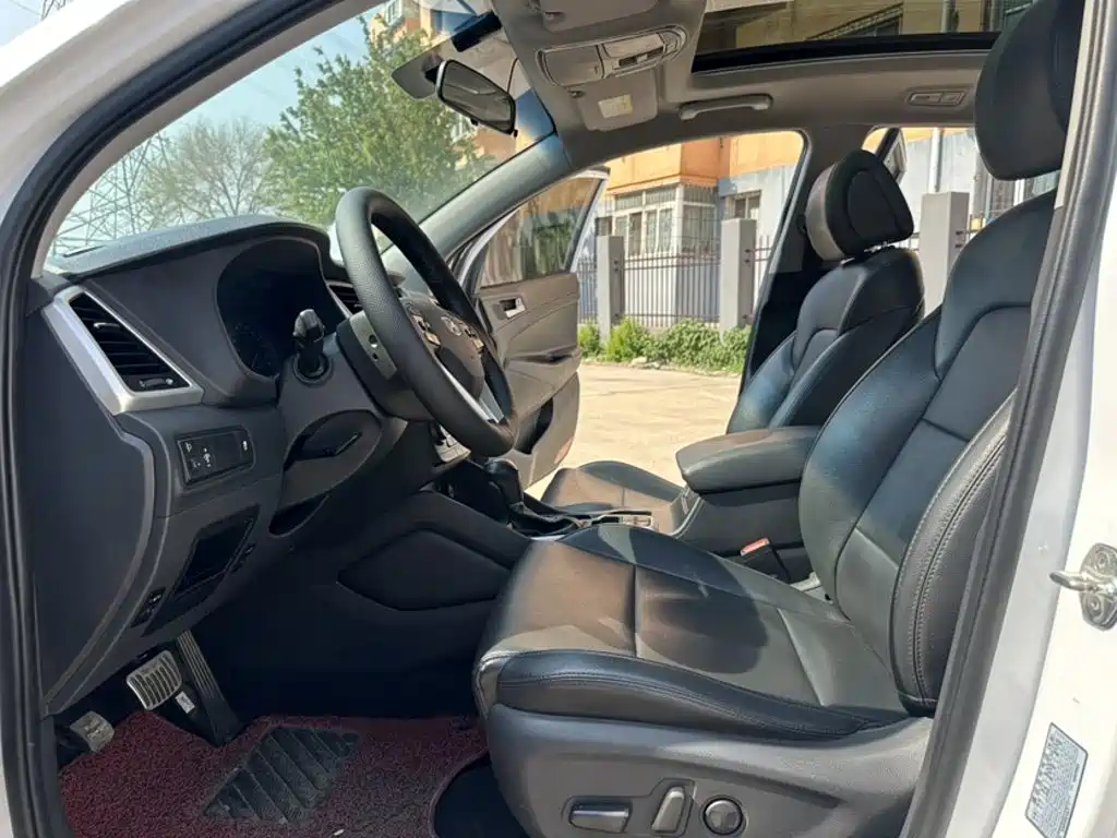 Hyundai Tucson 2018 — фото 14