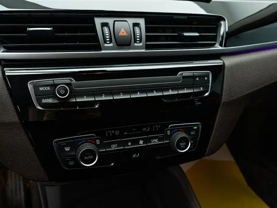 BMW X1 2022 — фото 19