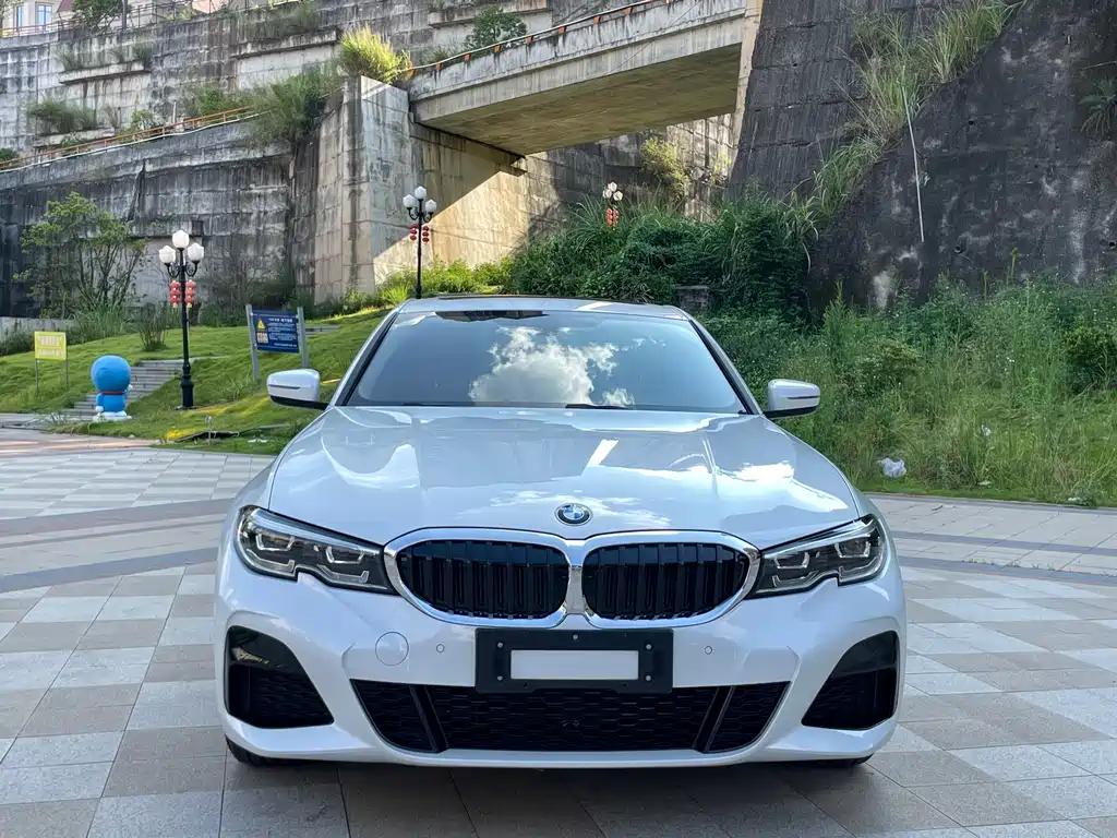 BMW 3 Series 2022