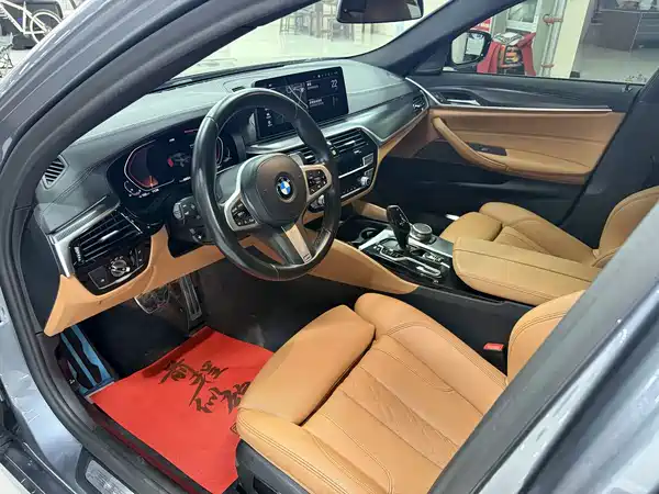 BMW 5 Series 2022