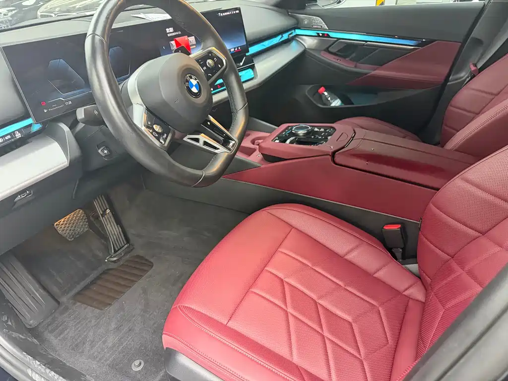 BMW 5 Series 2024