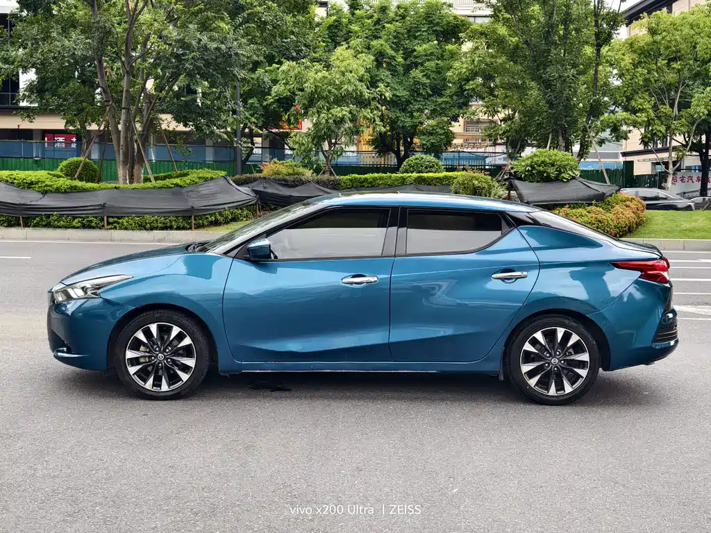 Nissan Bluebird 2019 — фото 11