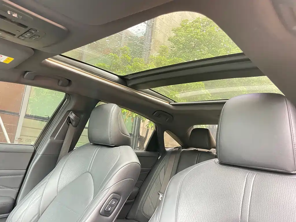 Toyota Avalon 2019 — фото 11