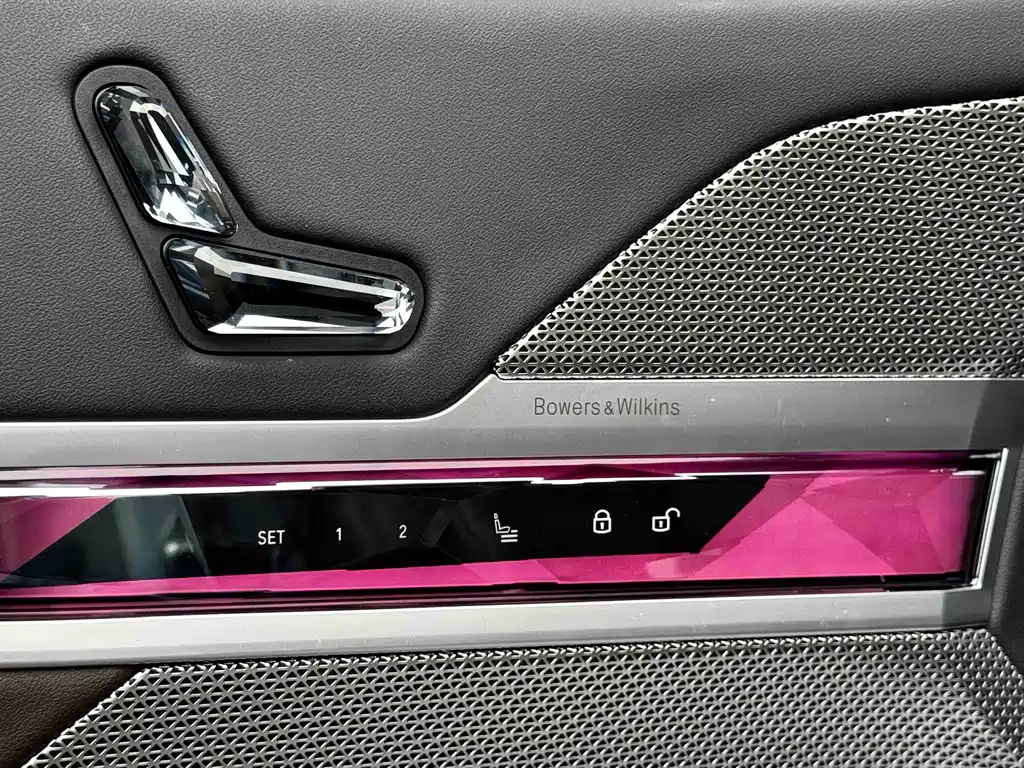 BMW 7 Series 2024 — фото 18