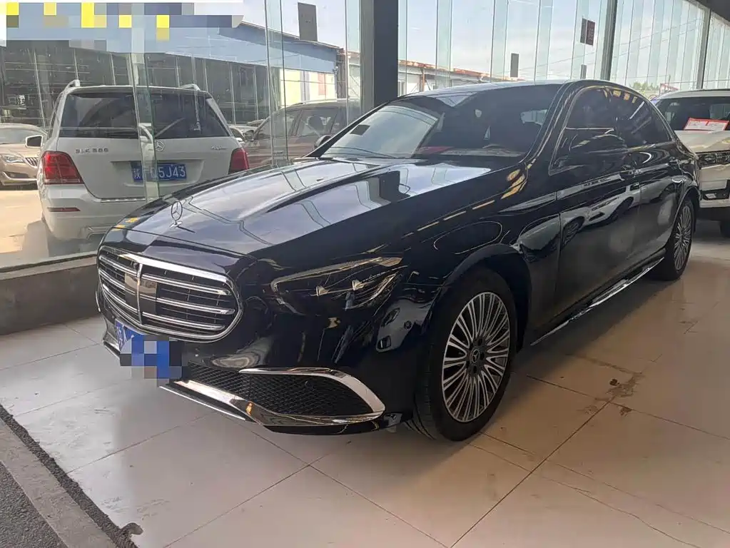 Mercedes-Benz E-Class 2023