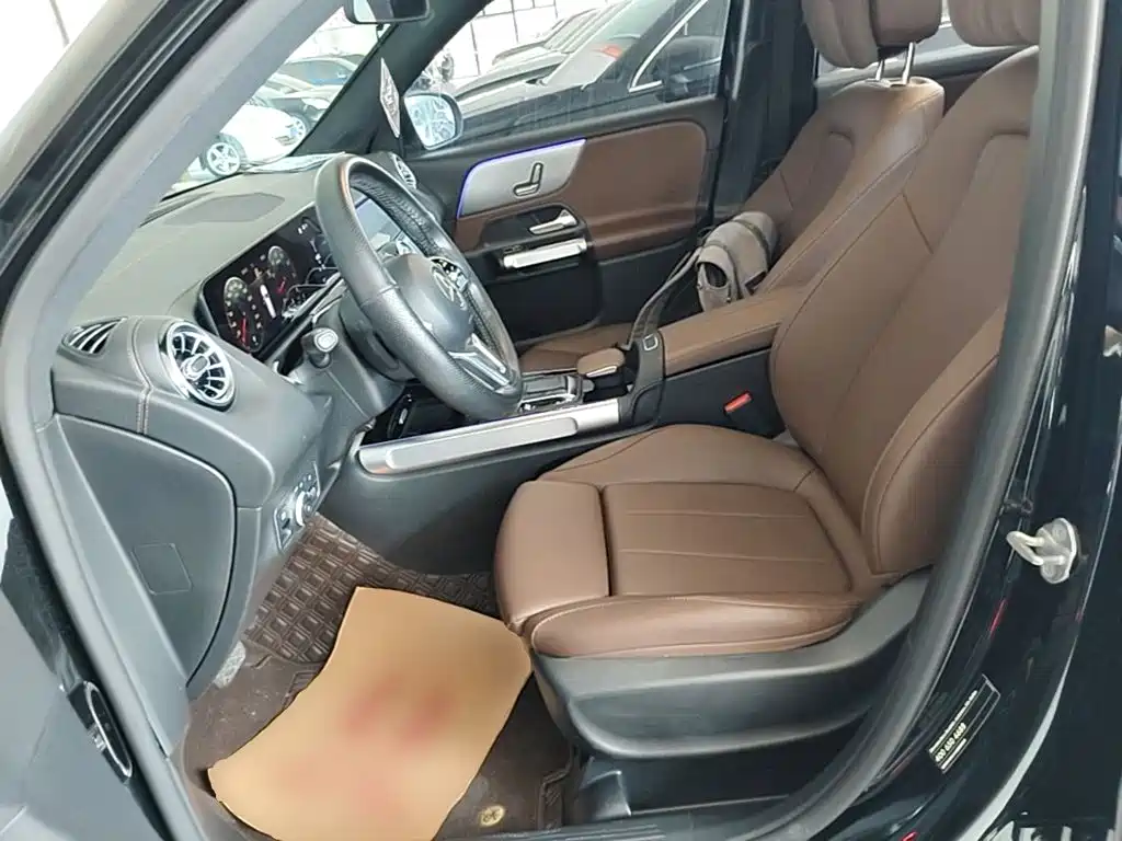 Mercedes-Benz GLB 2022 — фото 15