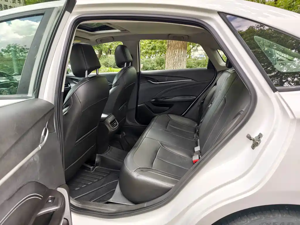 Buick Excelle GT 2015 — фото 19