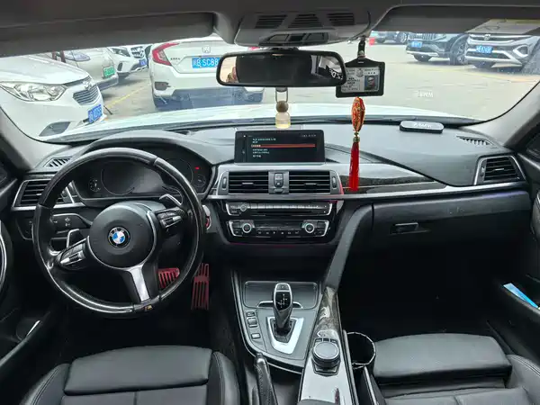 BMW 3 Series 2018