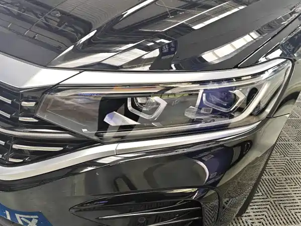 Volkswagen Passat 2023