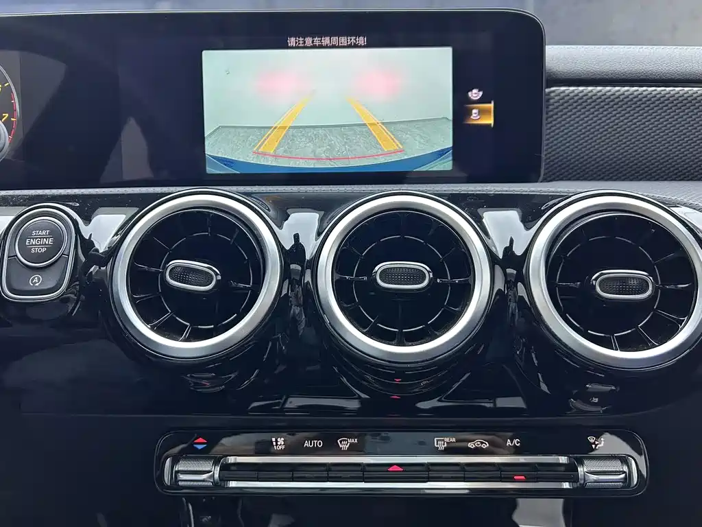 Mercedes-Benz A-Class 2022 — фото 14