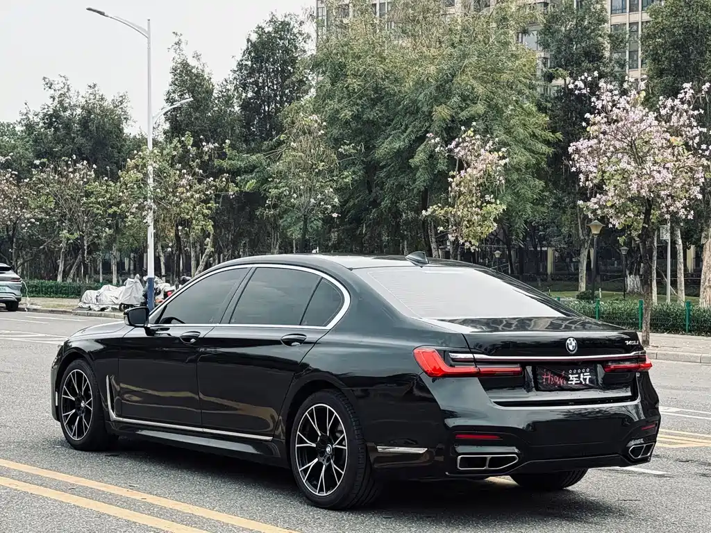 BMW 7 Series 2017 — фото 4