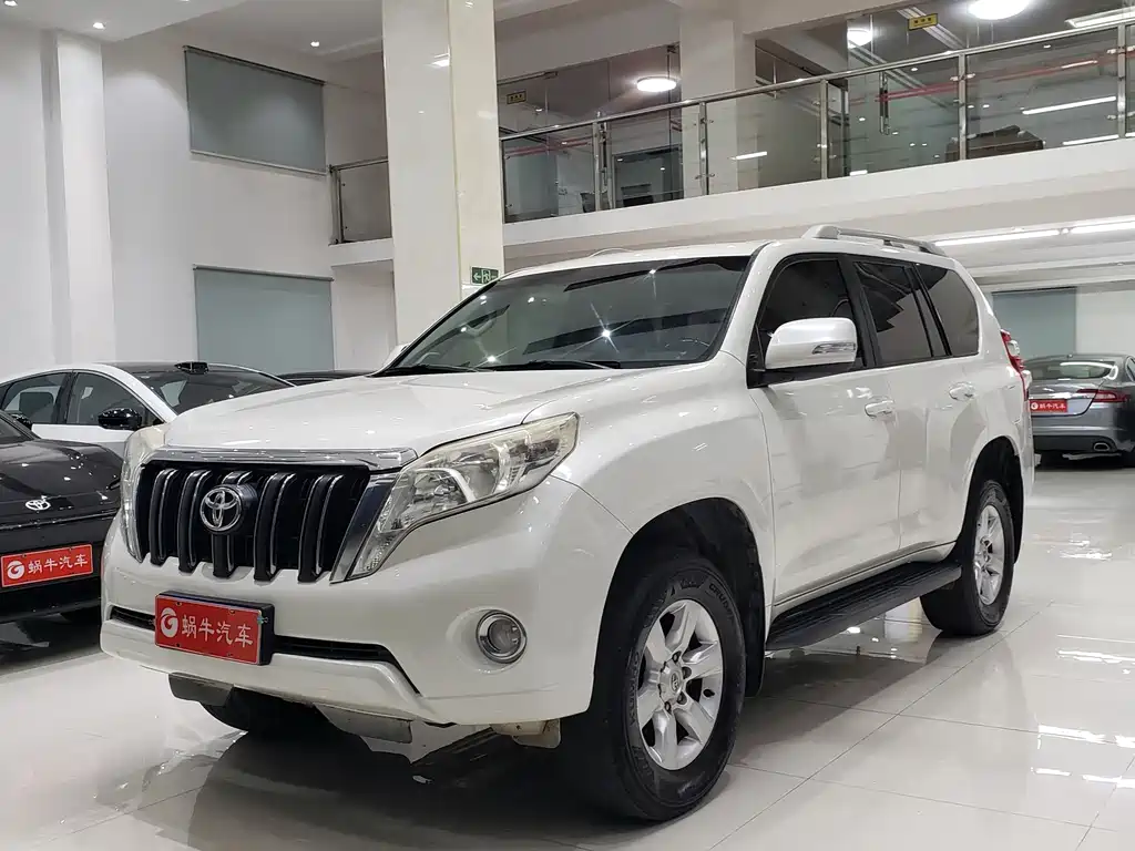 Toyota Prado 2017 — фото 1