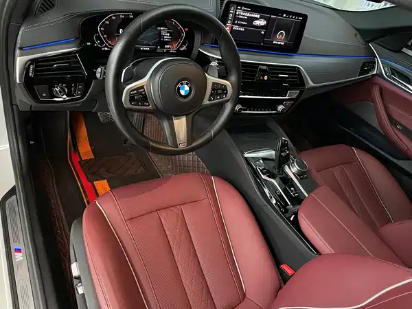 BMW 5 Series 2021