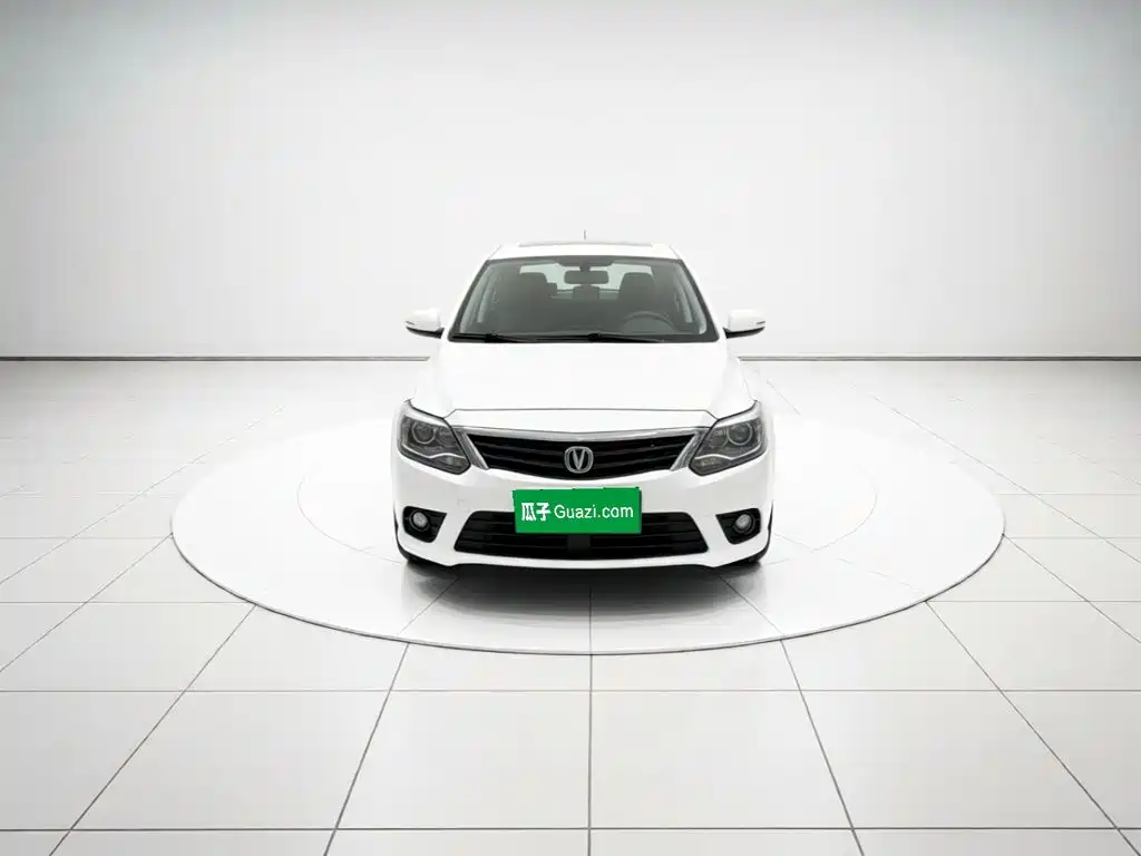 Changan Yuexiang V3 2016 — фото 2