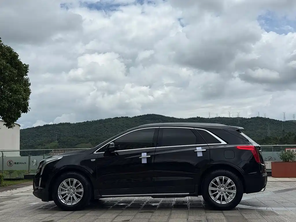 Cadillac XT5 2019 — фото 10