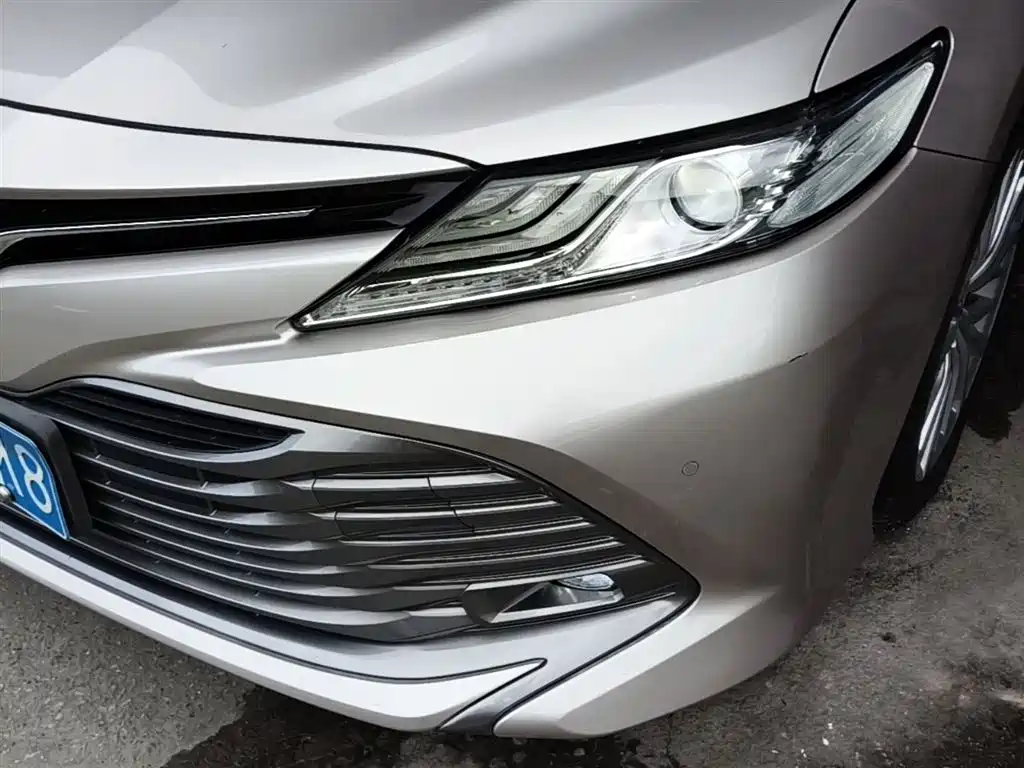 Toyota Camry 2020 — фото 23