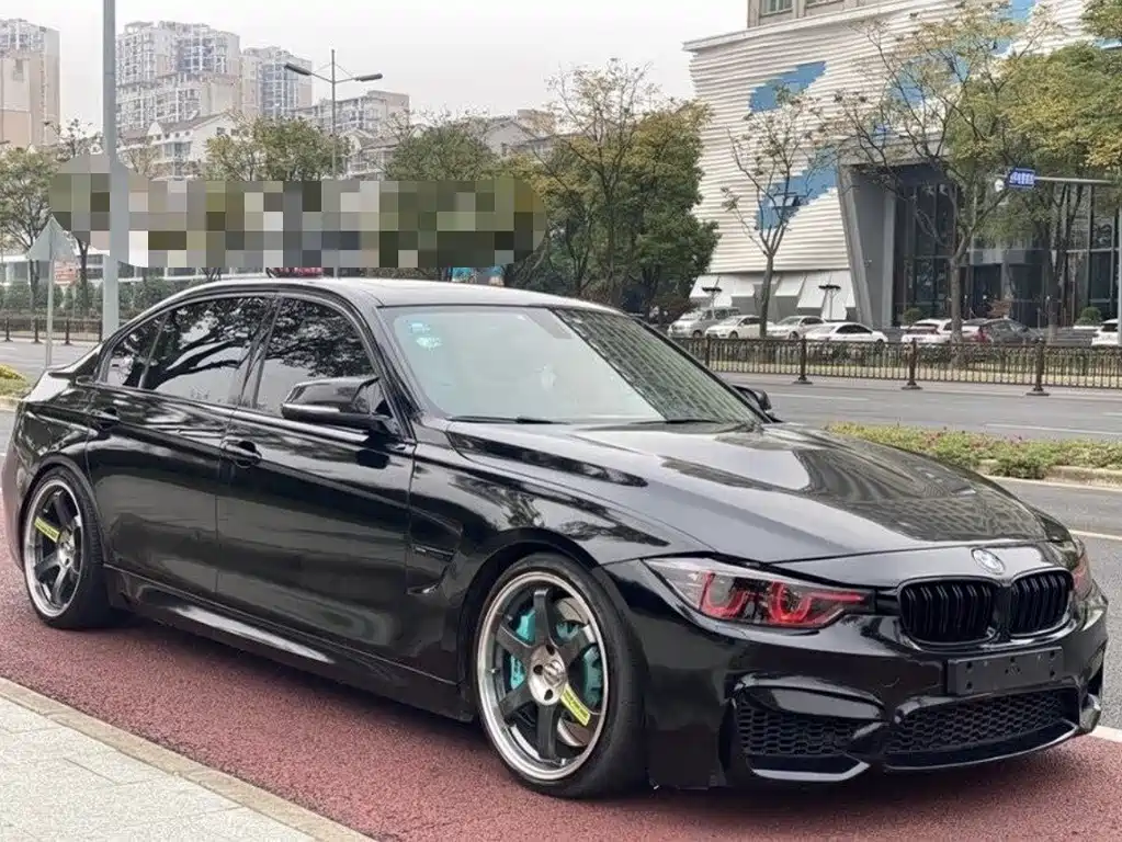 BMW 3 Series 2017 — фото 11