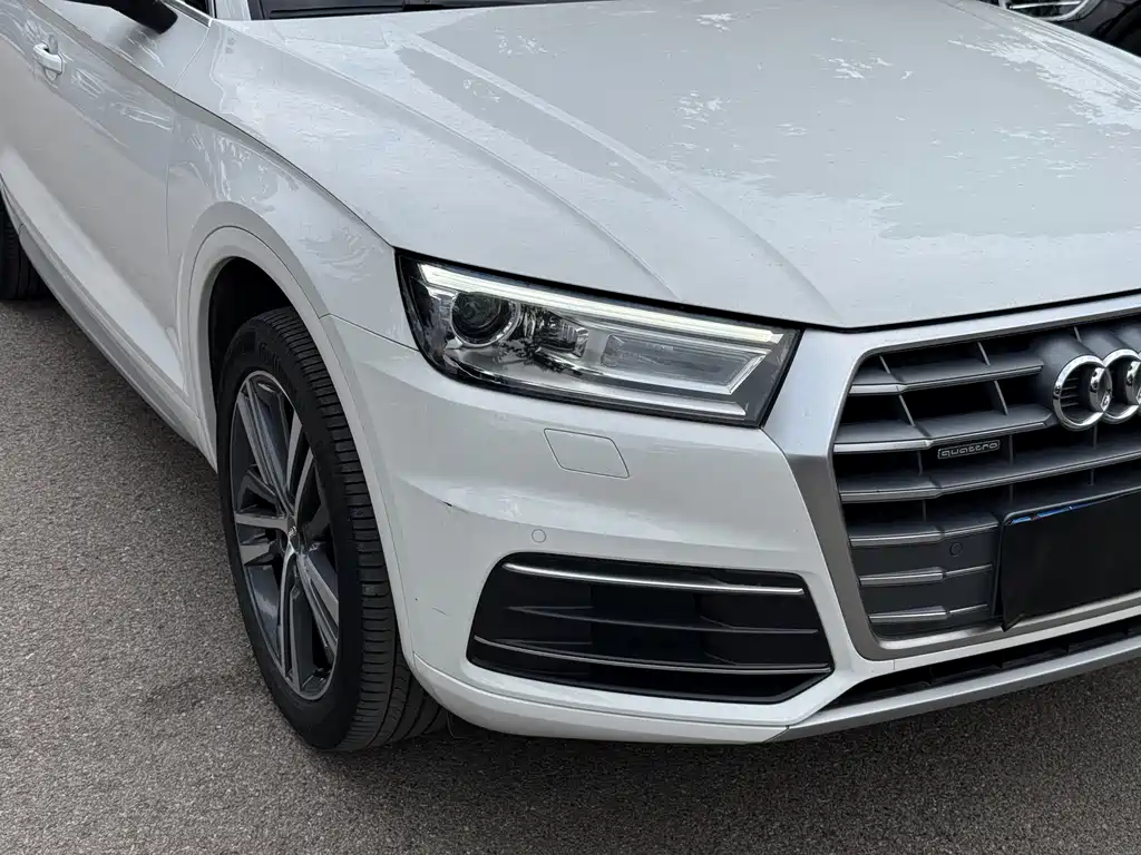 Audi Q5L 2021