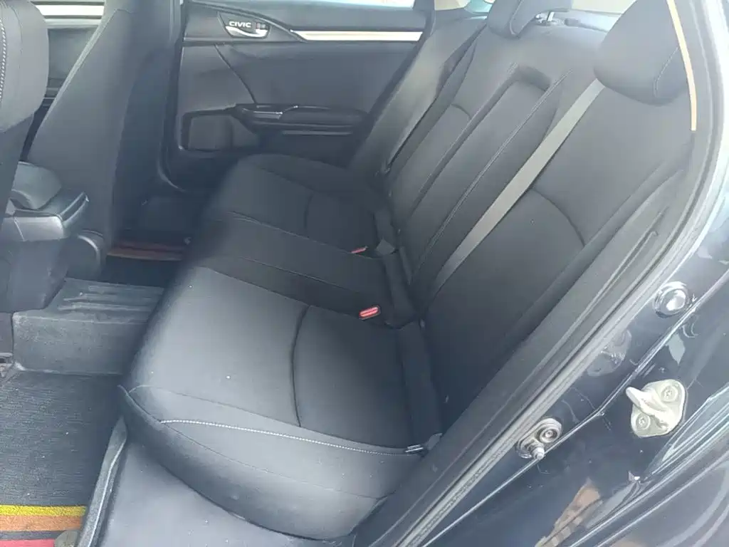 Honda Civic 2018 — фото 13
