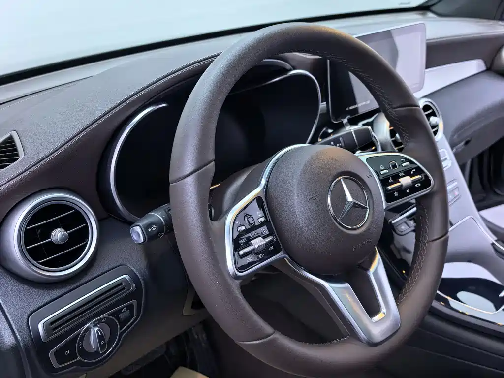 Mercedes-Benz GLC 2022 — фото 10