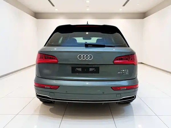 Audi Q5L 2021