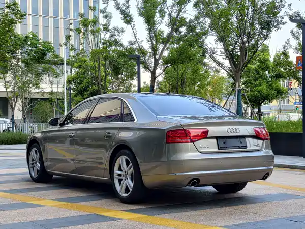 Audi A8 2011
