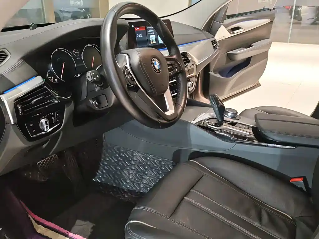 BMW 6 Series GT 2018 — фото 9