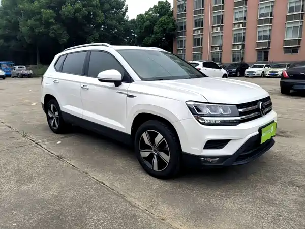 Volkswagen Tharu 2021