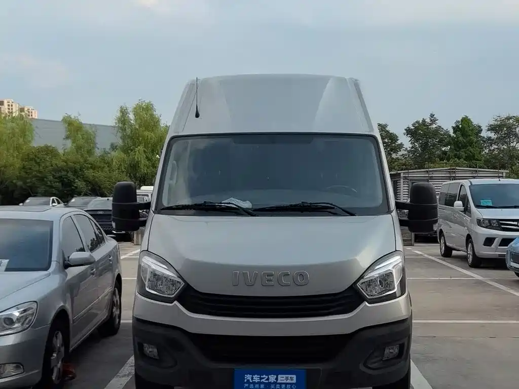 IVECO Ousheng 2020 — фото 2
