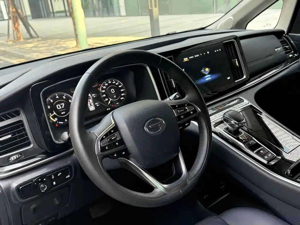 GAC Motor Trumpchi M8 2022 — фото 4