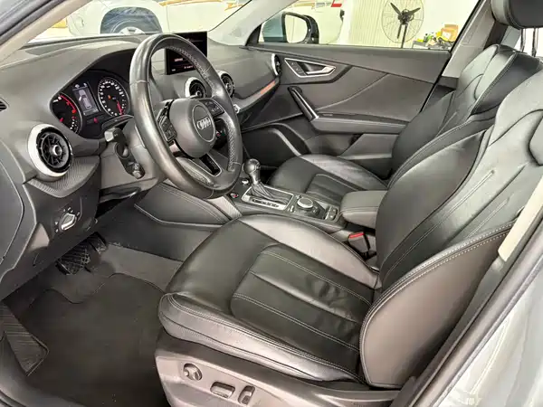 Audi Q2L 2023