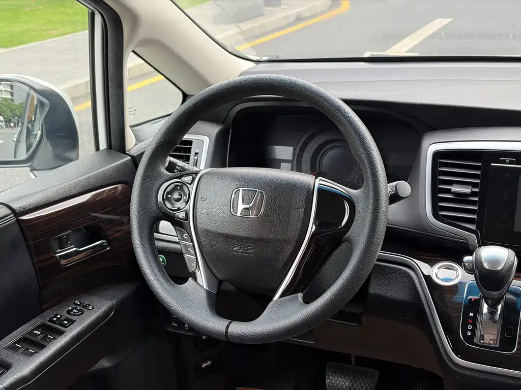Honda Odyssey 2020 — фото 14