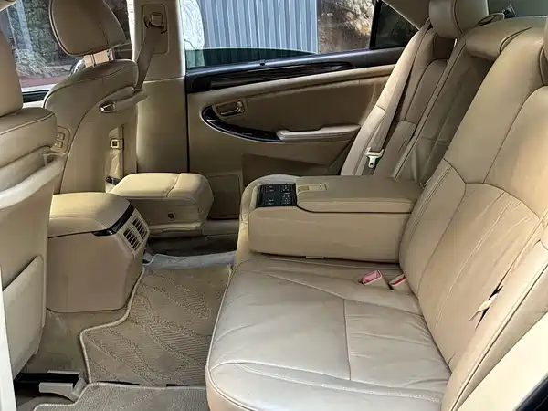 Toyota Crown 2005