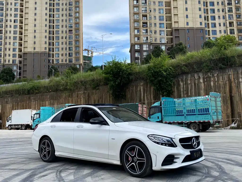 Mercedes-Benz C-Class 2021