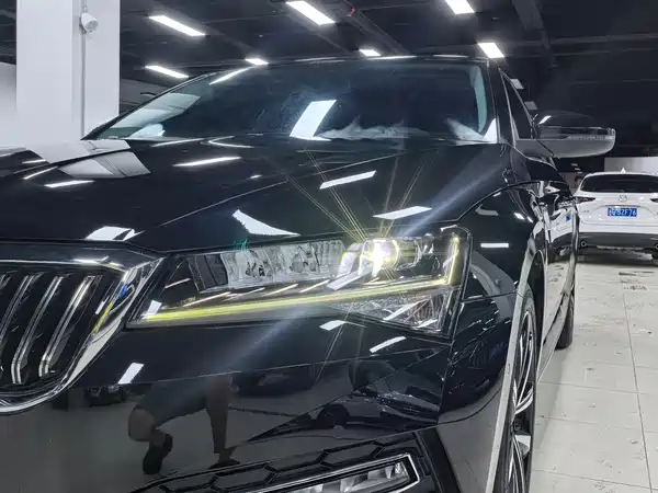 Skoda Superb 2023