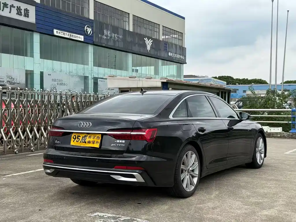 Audi A6L 2023 — фото 5