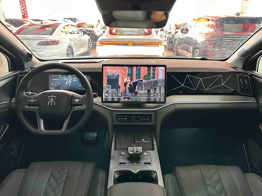 BYD Song L DM-i 2025 — фото 13