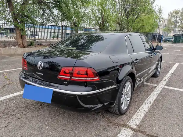 Volkswagen Phaeton 2015