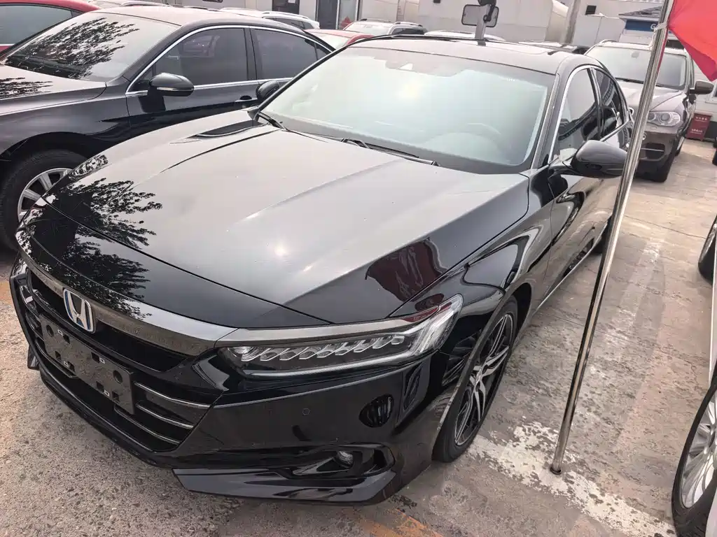 Honda Accord 2022 — фото 1