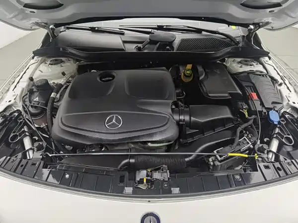Mercedes-Benz GLA 2019