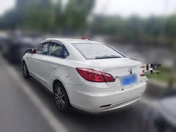 Changan Eado 2015