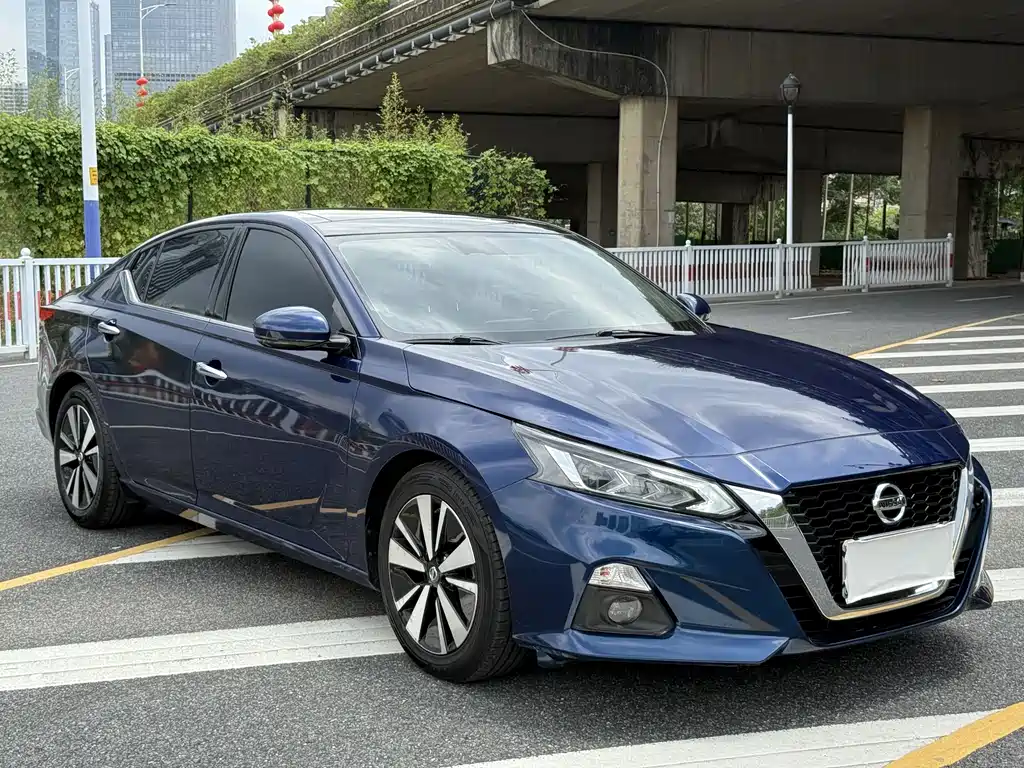 Nissan Teana 2021 — фото 1