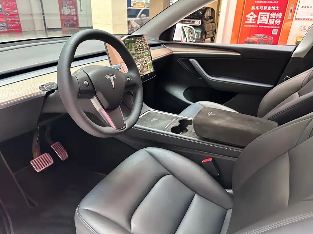 Tesla Model Y 2021 — фото 15