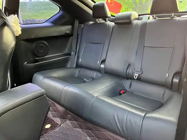 Toyota Jie Luchi 2012