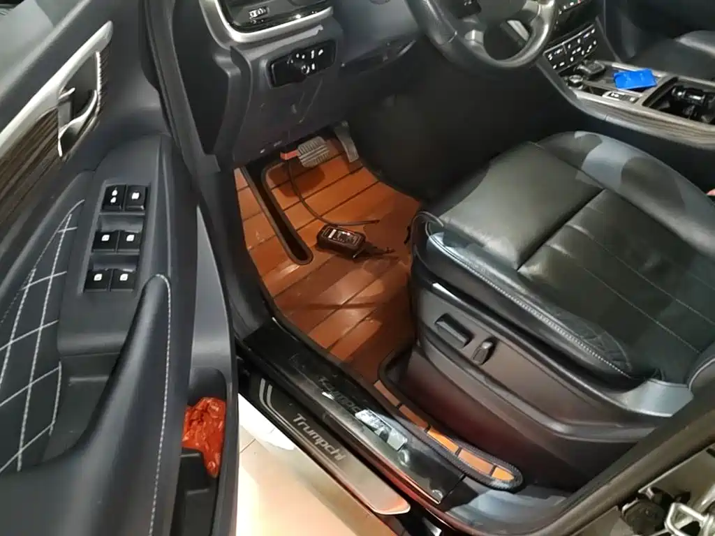 GAC Trumpchi M8 2020 — фото 16