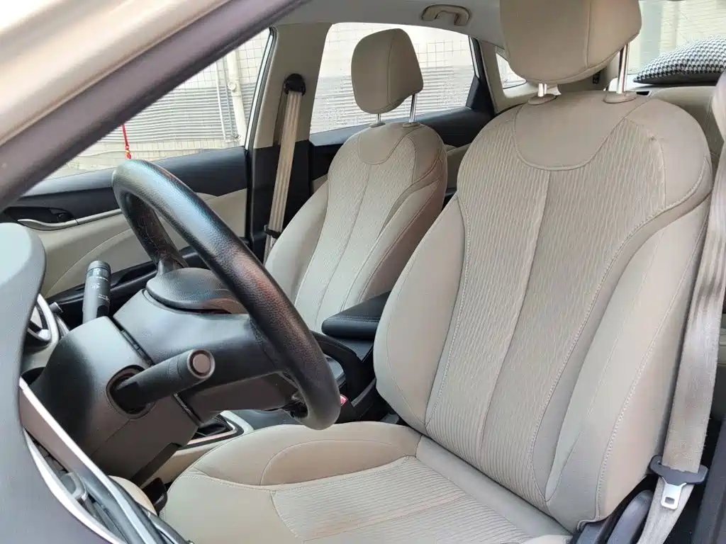 Buick Excelle GT 2015 — фото 16