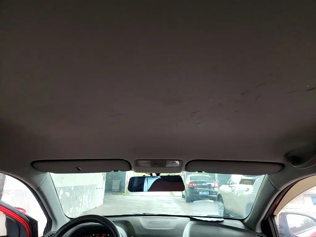 Hyundai Verna 2015 — фото 18