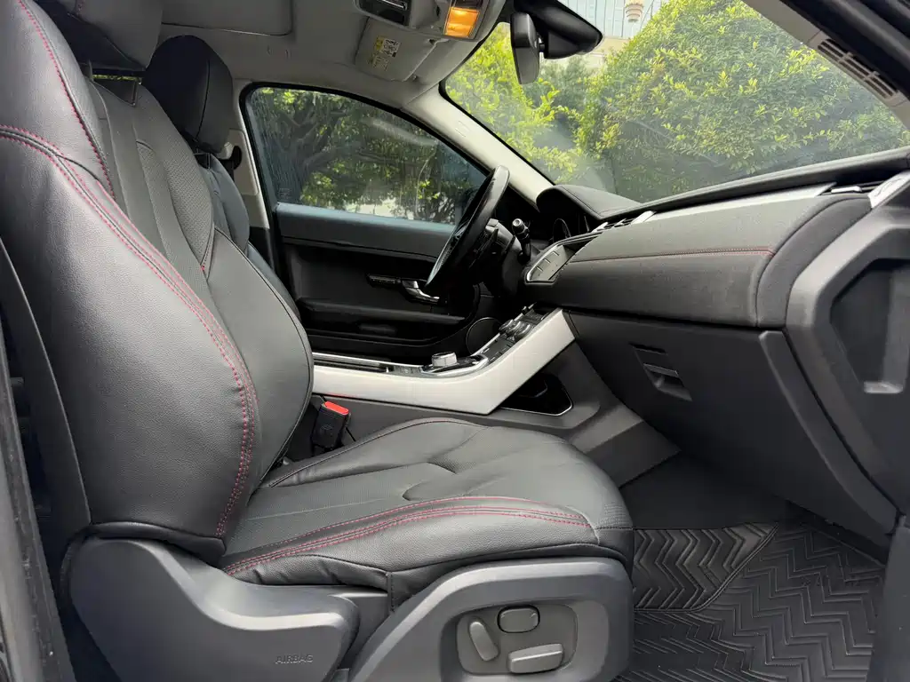 Land Rover Evoque 2013 — фото 11