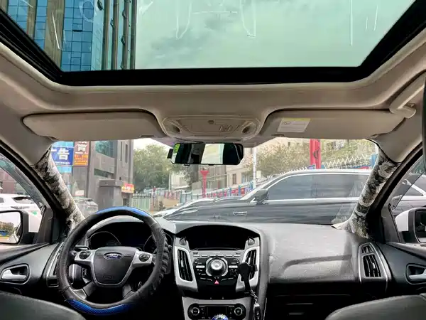 Ford Focus 2014