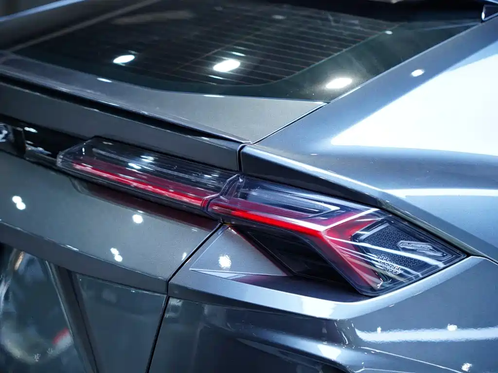 Lamborghini Urus 2020 — фото 15